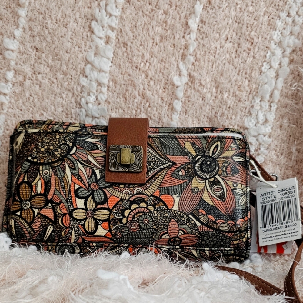NWT SAKROOTS SEAFOAM FLOWER POWER